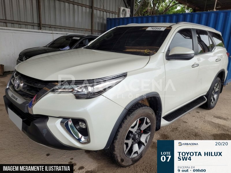 TOYOTA HILUX SW4 20/20